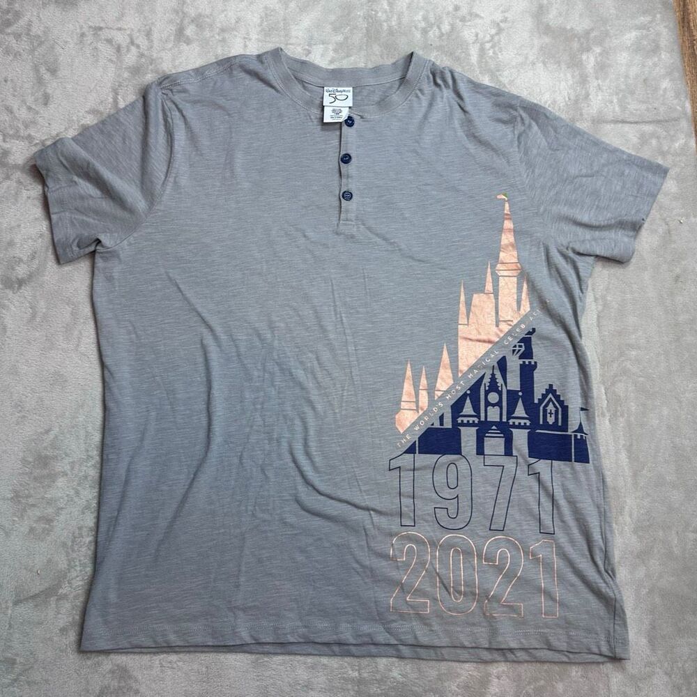 Walt Disney World 50th Anniversary 1971-2021 Gray Henley‎ T-Shirt Adult~Size 2XL